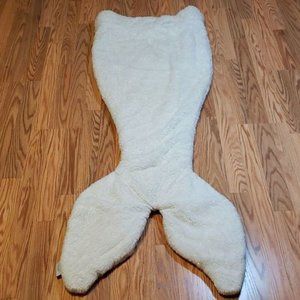 Sparkly Nicole Miller Kids Plush Mermaid Tail Blanket Cozy